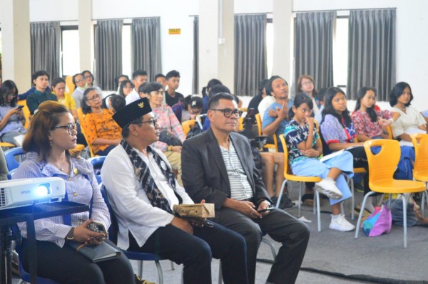 Ketua Dpc Asosiasi Advokat Indonesia (aai) Kota Bekasi- Gandeng Tpgk St. Servatius Gelar Diskusi Dan Sosialisasi Uutp Kekerasan Seksual